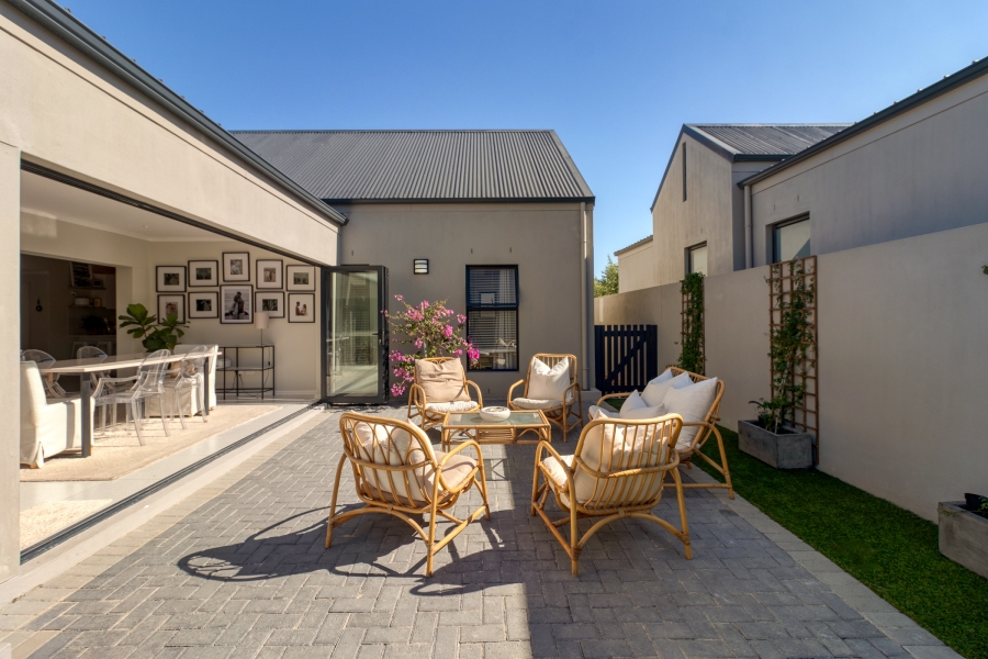 3 Bedroom Property for Sale in Aan de Wijnlanden Western Cape